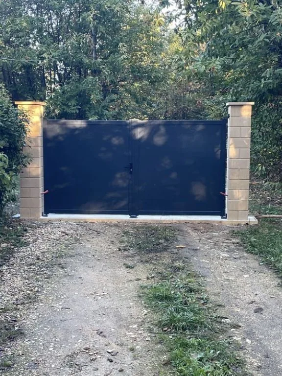 pose portail saint amand de coly thierry bati 24